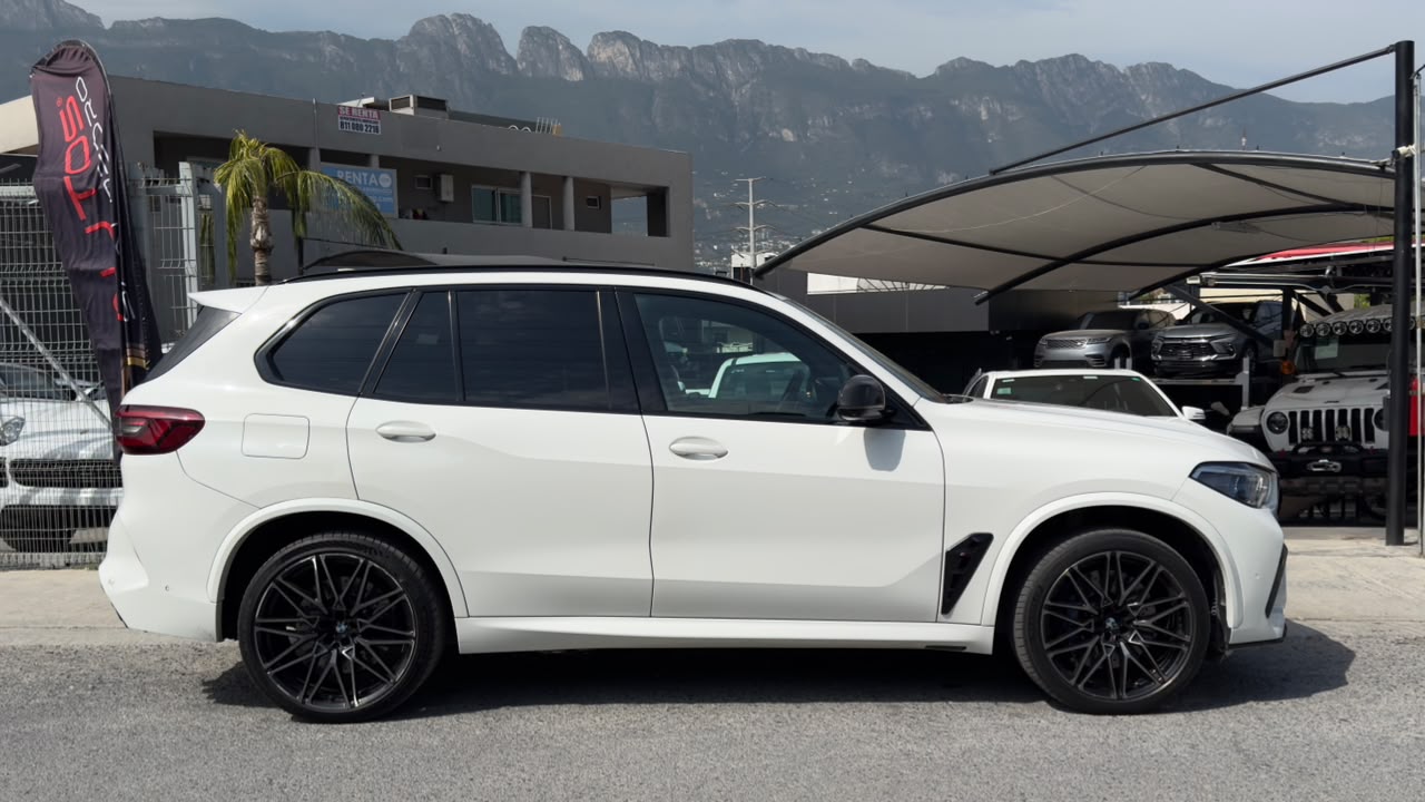 BMW X5 M COMPETITION 2021