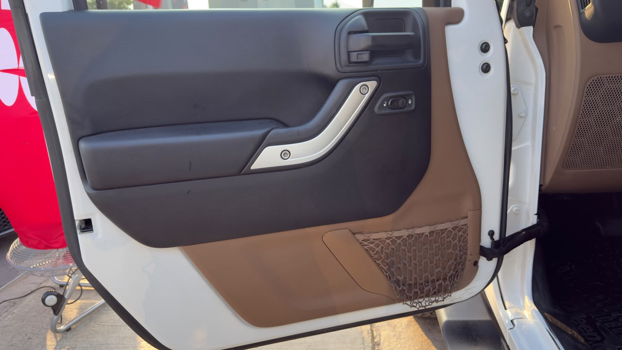 JEEP WRANGLER UNLIMITED SAHARA 2018