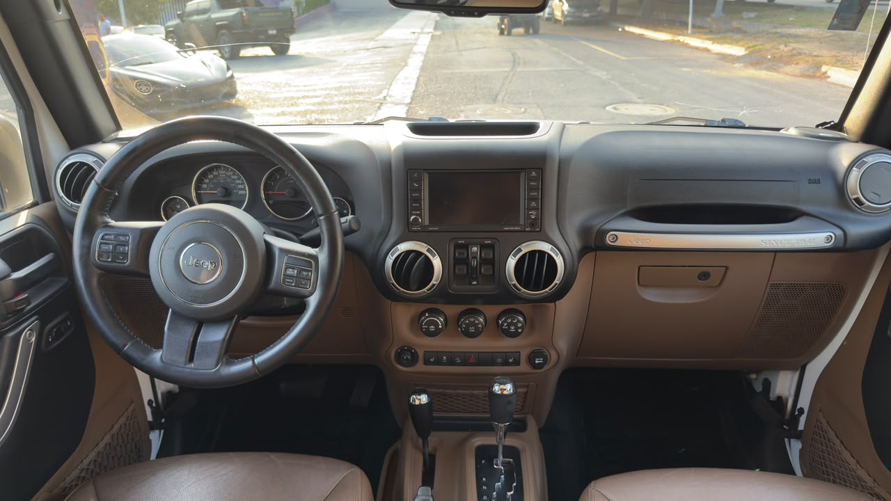 JEEP WRANGLER UNLIMITED SAHARA 2018