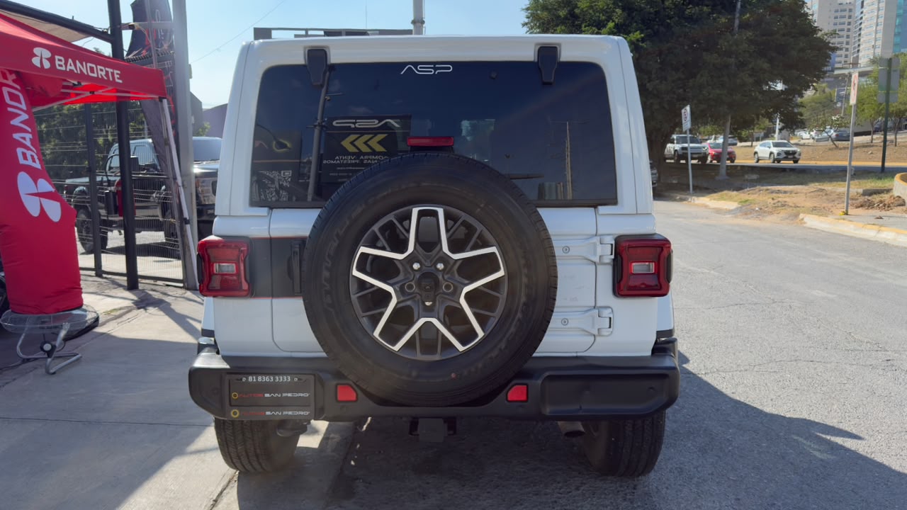 JEEP WRANGLER UNLIMITED SAHARA 2024