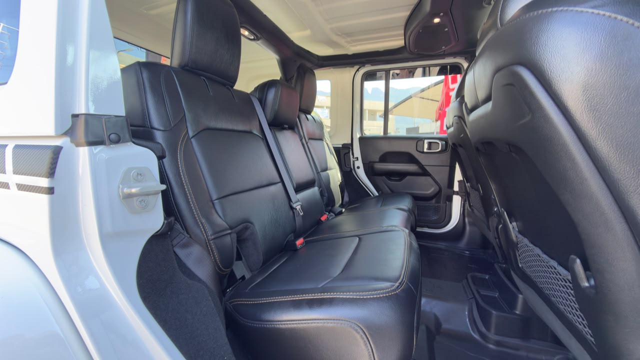 JEEP WRANGLER UNLIMITED SAHARA 2024