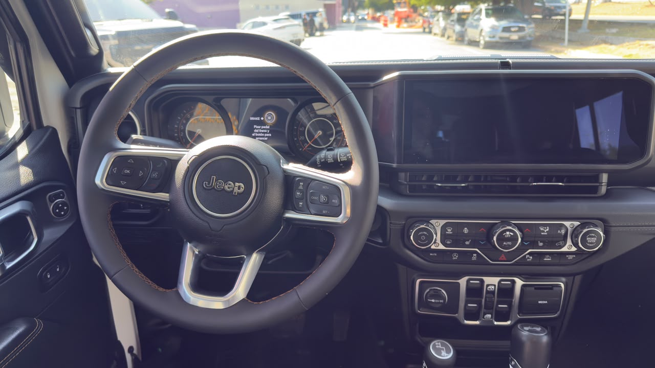 JEEP WRANGLER UNLIMITED SAHARA 2024