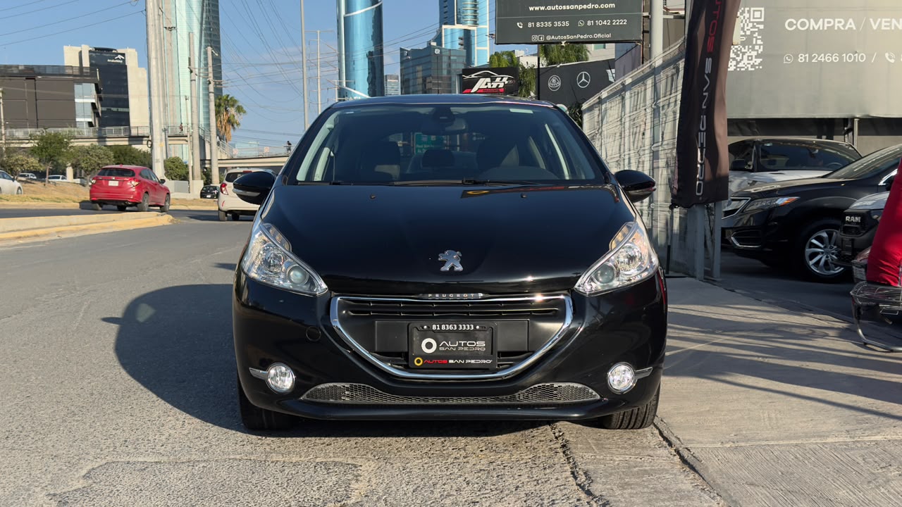PEUGEOT 208 FELINE 1.6 2014