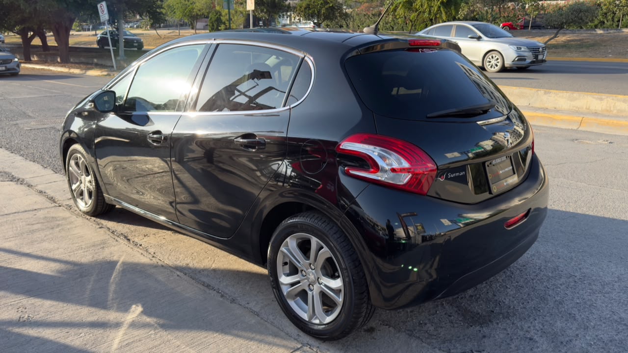PEUGEOT 208 FELINE 1.6 2014