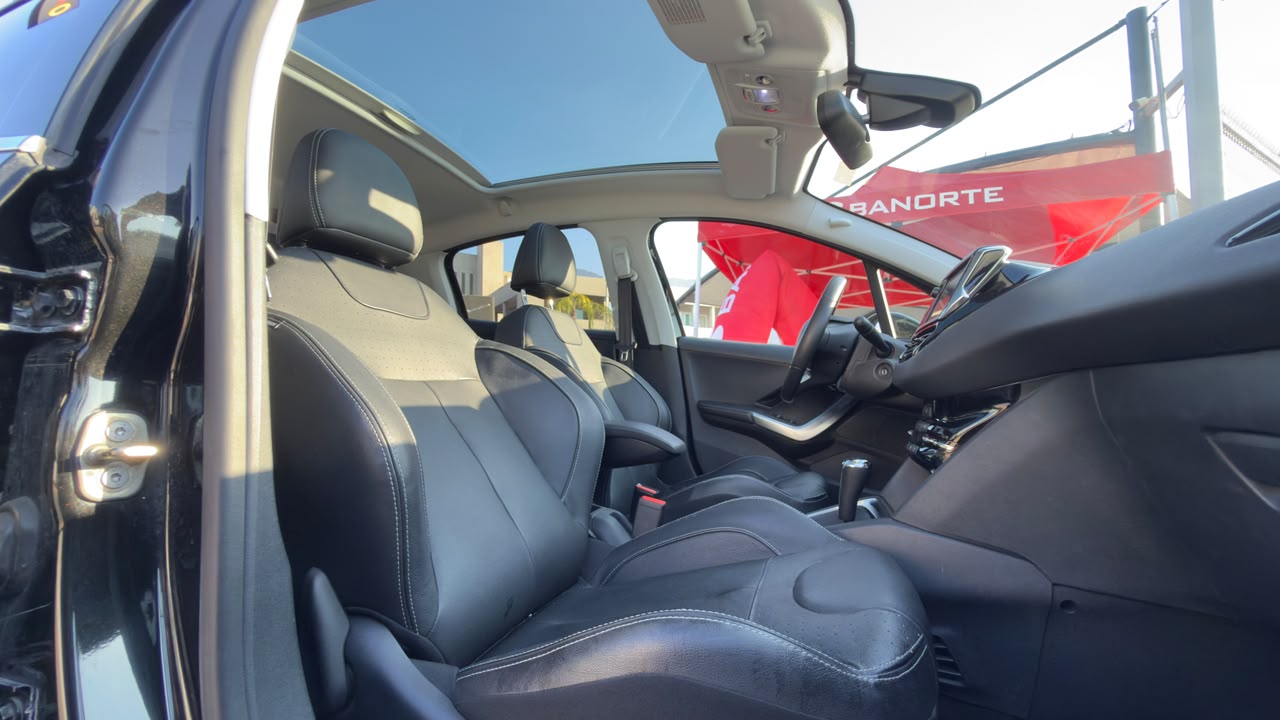 PEUGEOT 208 FELINE 1.6 2014