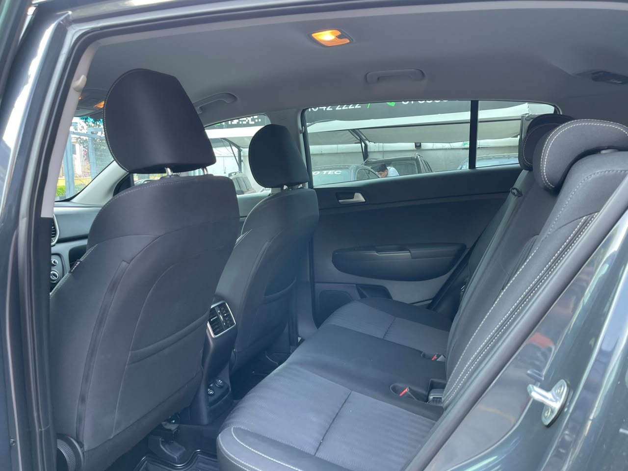 SPORTAGE LX 2.0