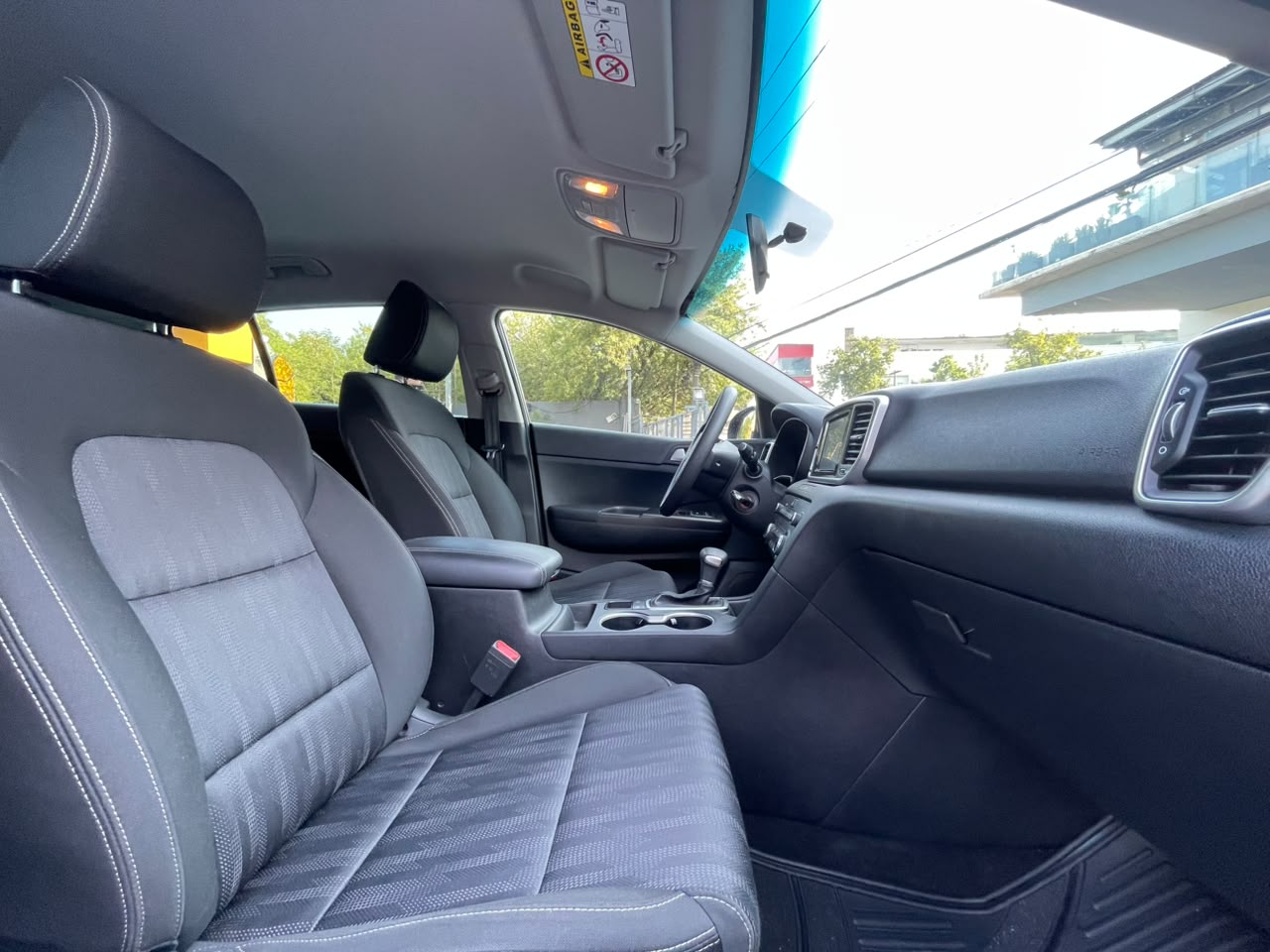 SPORTAGE LX 2.0