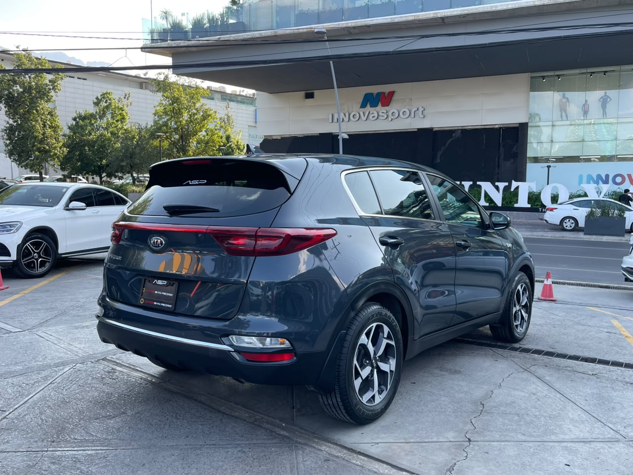 SPORTAGE LX 2.0