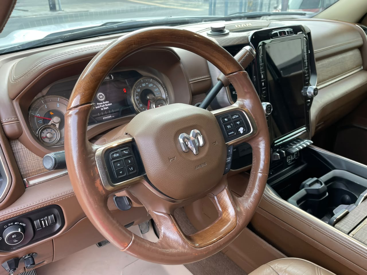 RAM 2500 LONG HORN