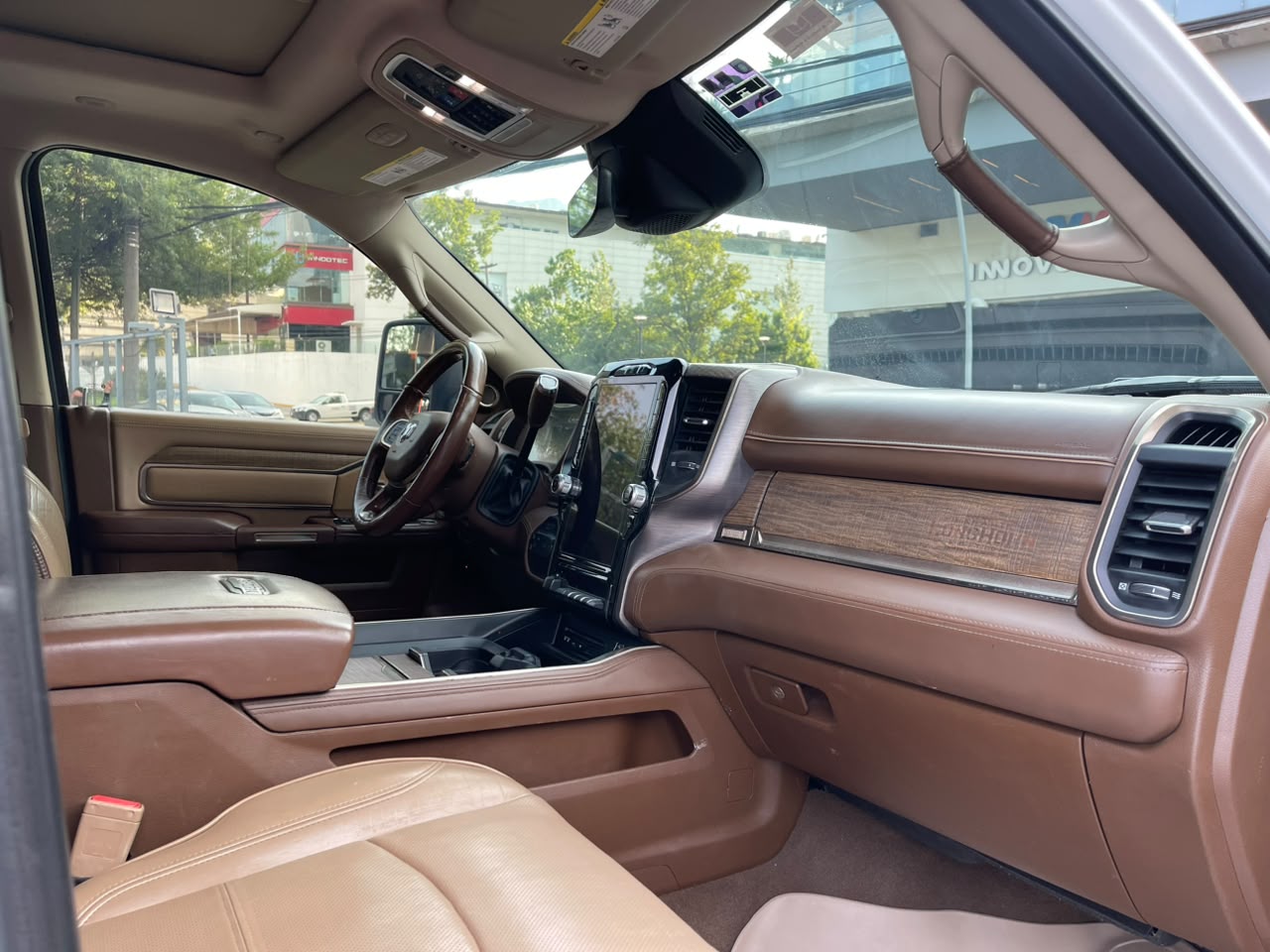 RAM 2500 LONG HORN