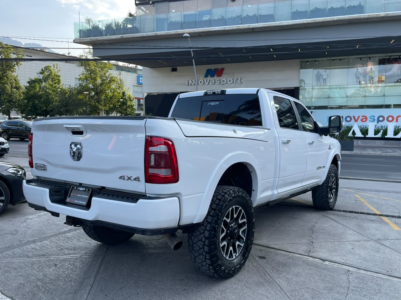 RAM 2500 LONG HORN