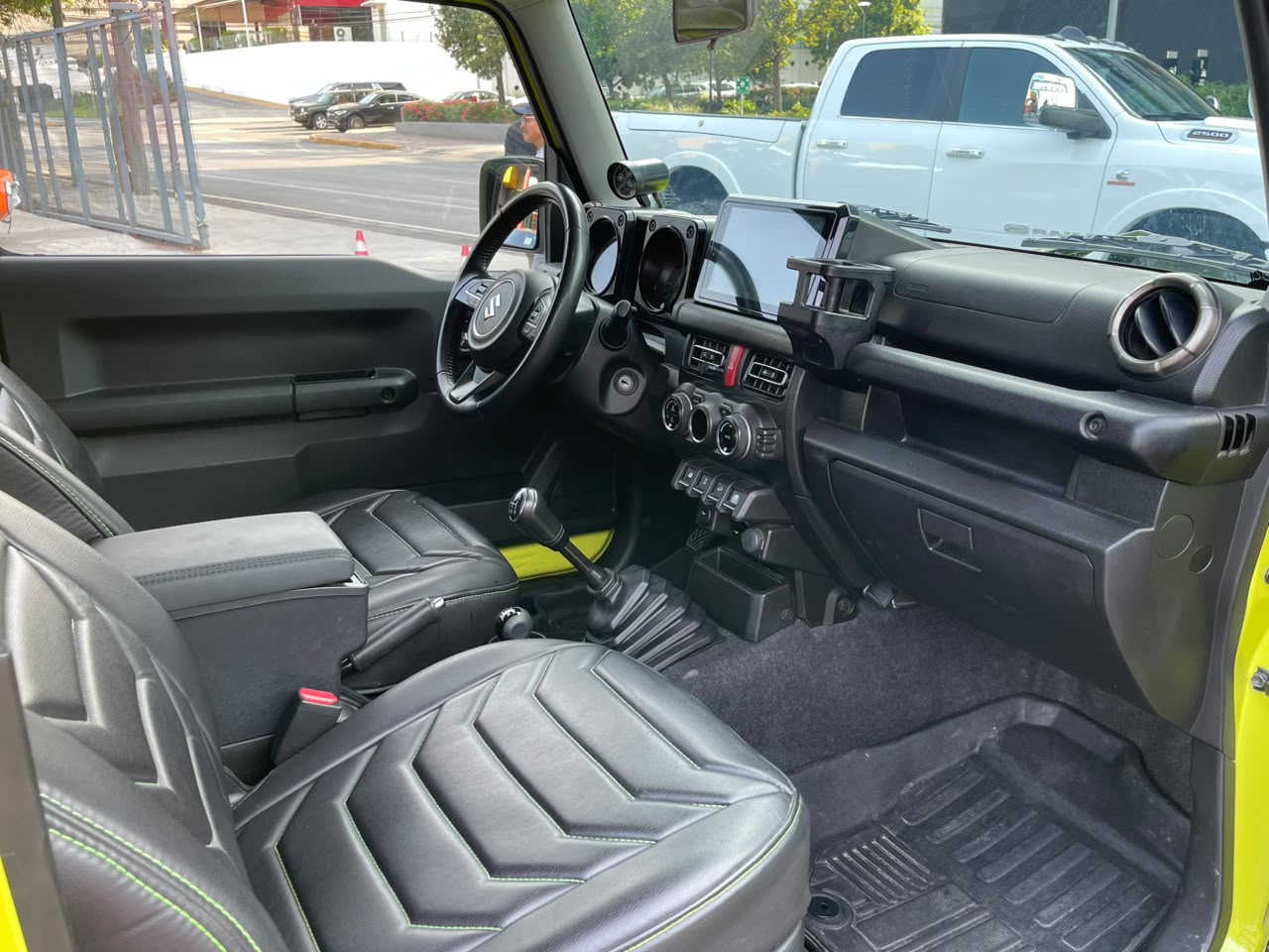 JIMNY GLX