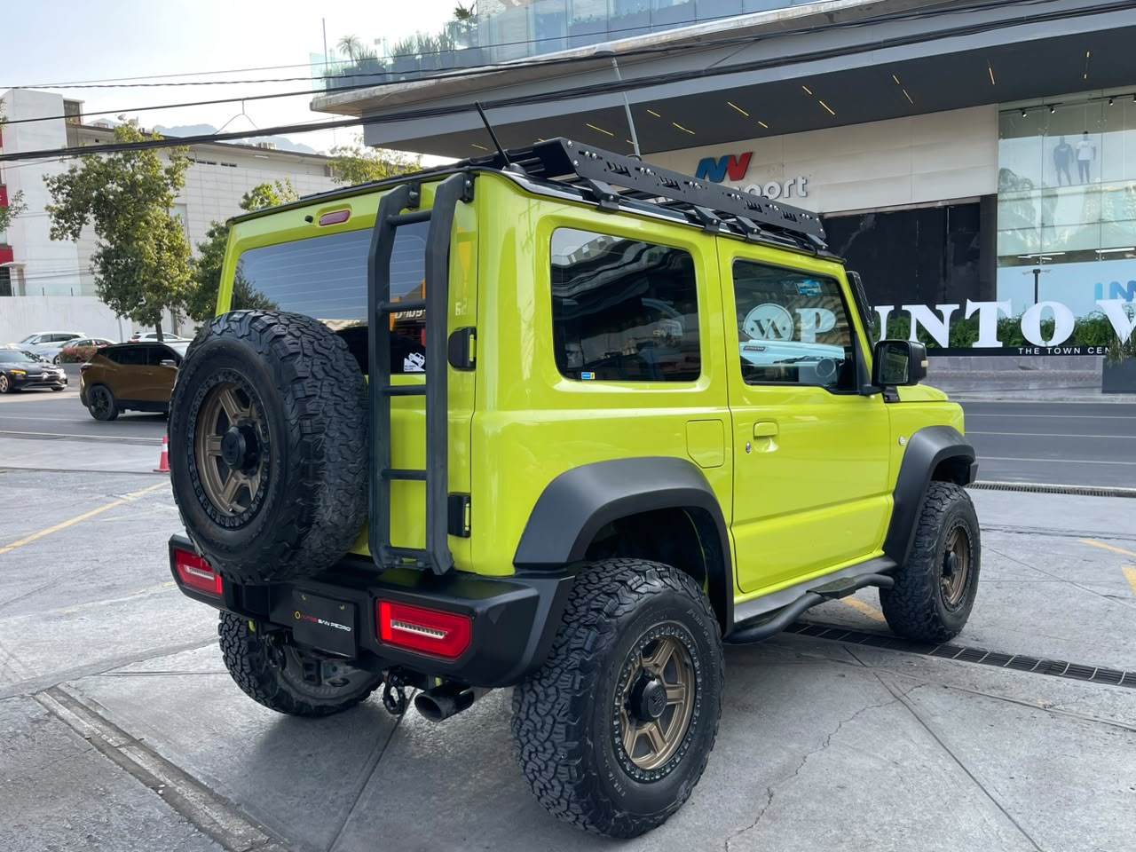 JIMNY GLX