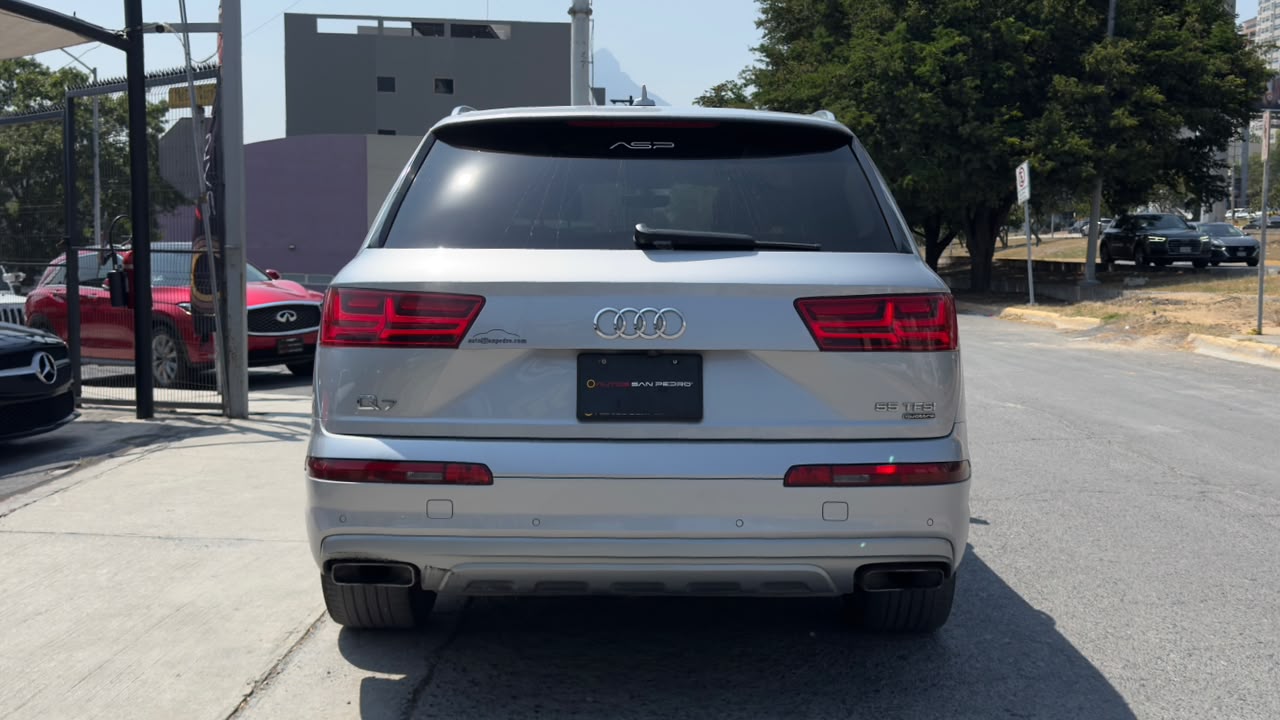 AUDI Q7 ELITE 2019