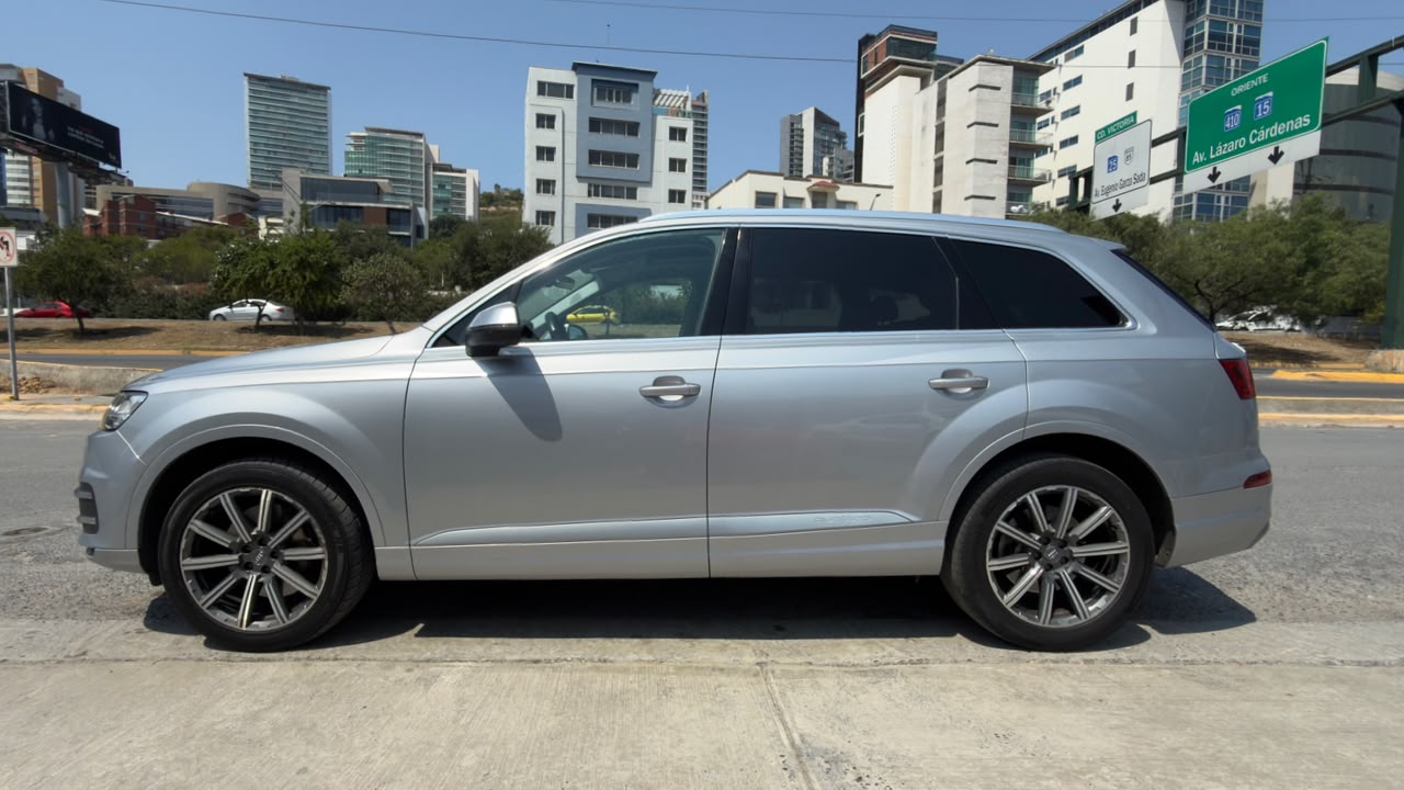 AUDI Q7 ELITE 2019