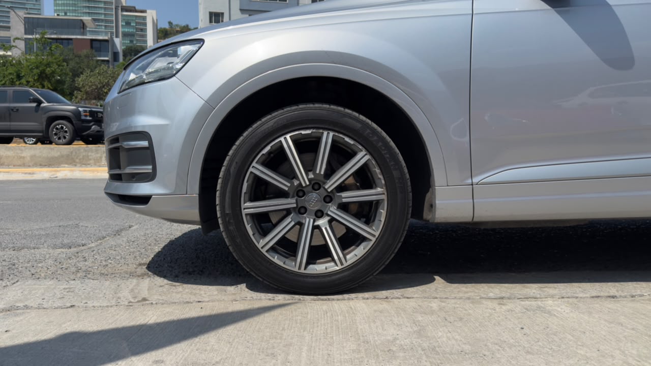 AUDI Q7 ELITE 2019