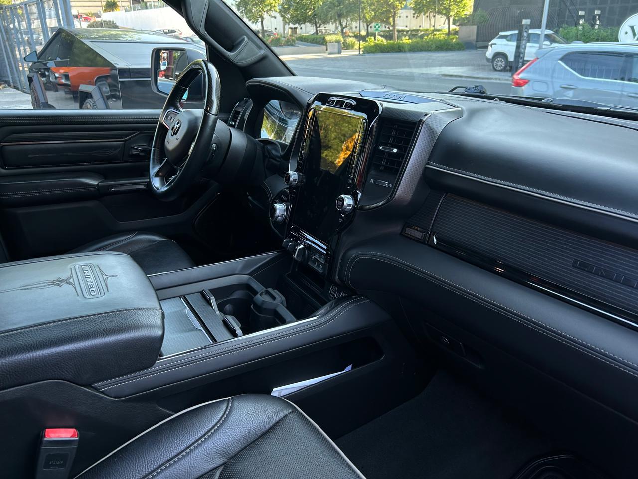 RAM 1500 MILD HYBRID LIMITED