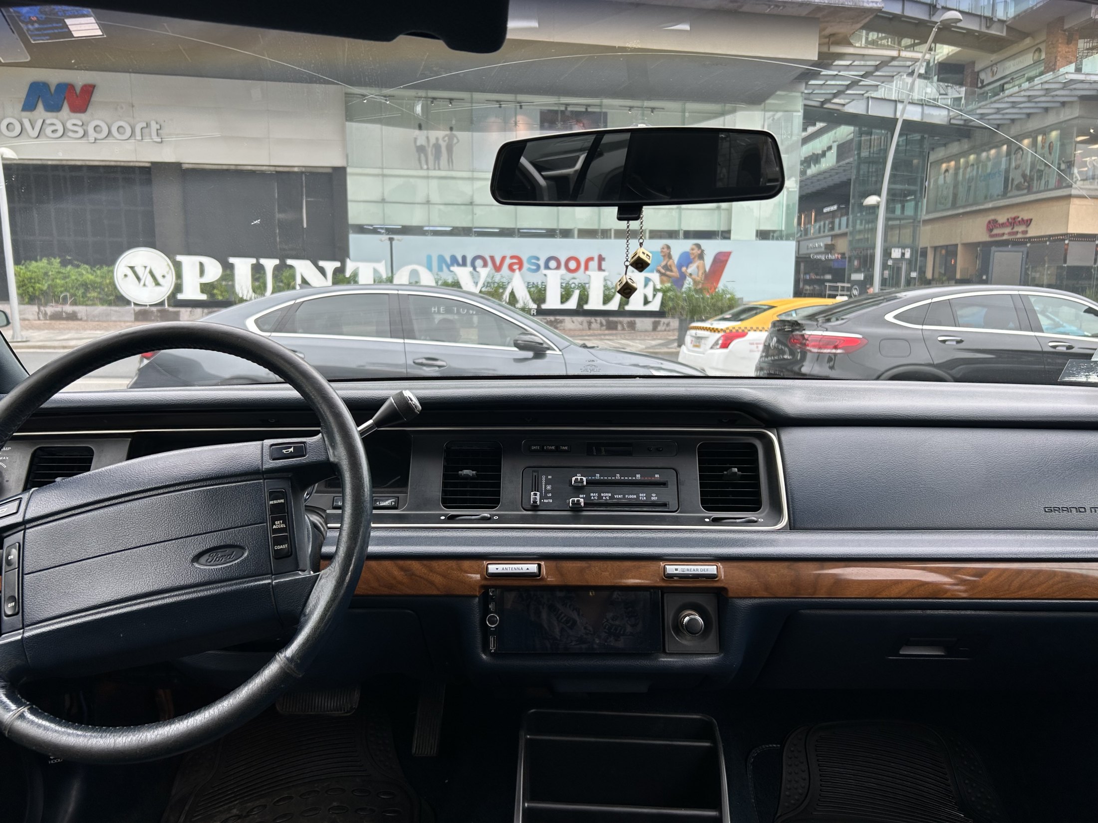 GRAND MARQUIS TELA DIGITAL