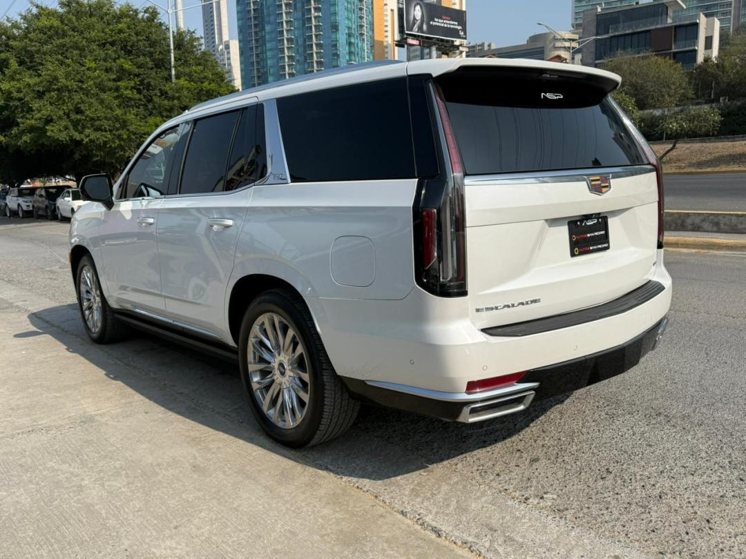 CADILLAC ESCALADE ESV PREMIUM 2023