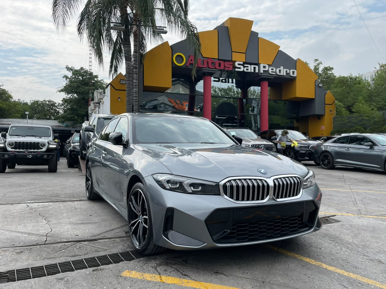 330e M SPORT