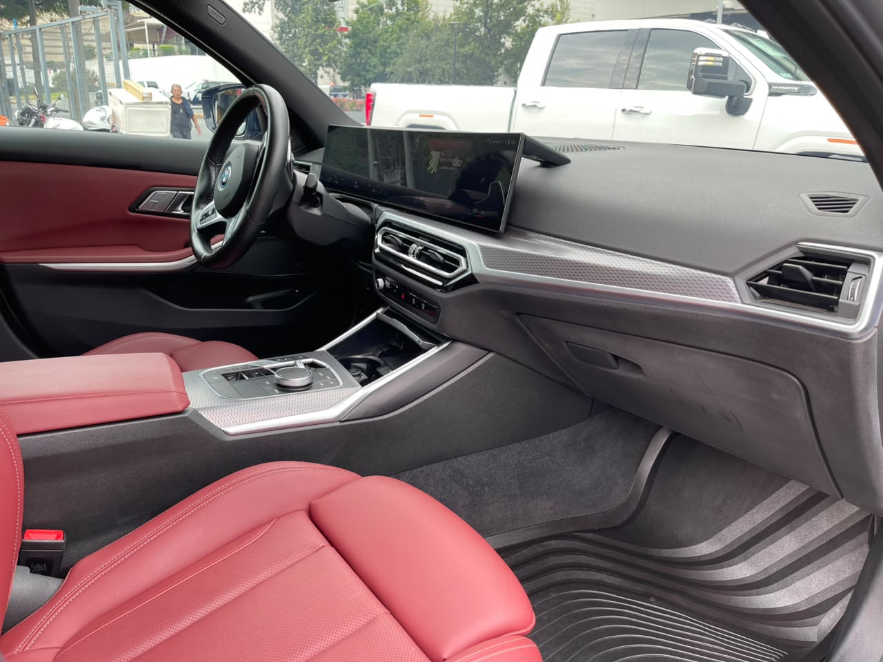 330e M SPORT