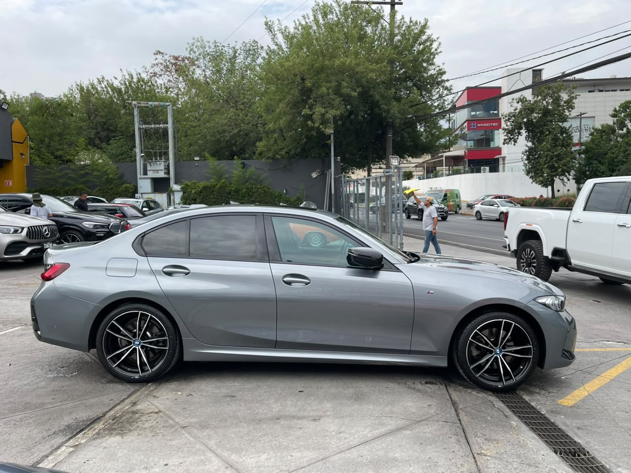 330e M SPORT