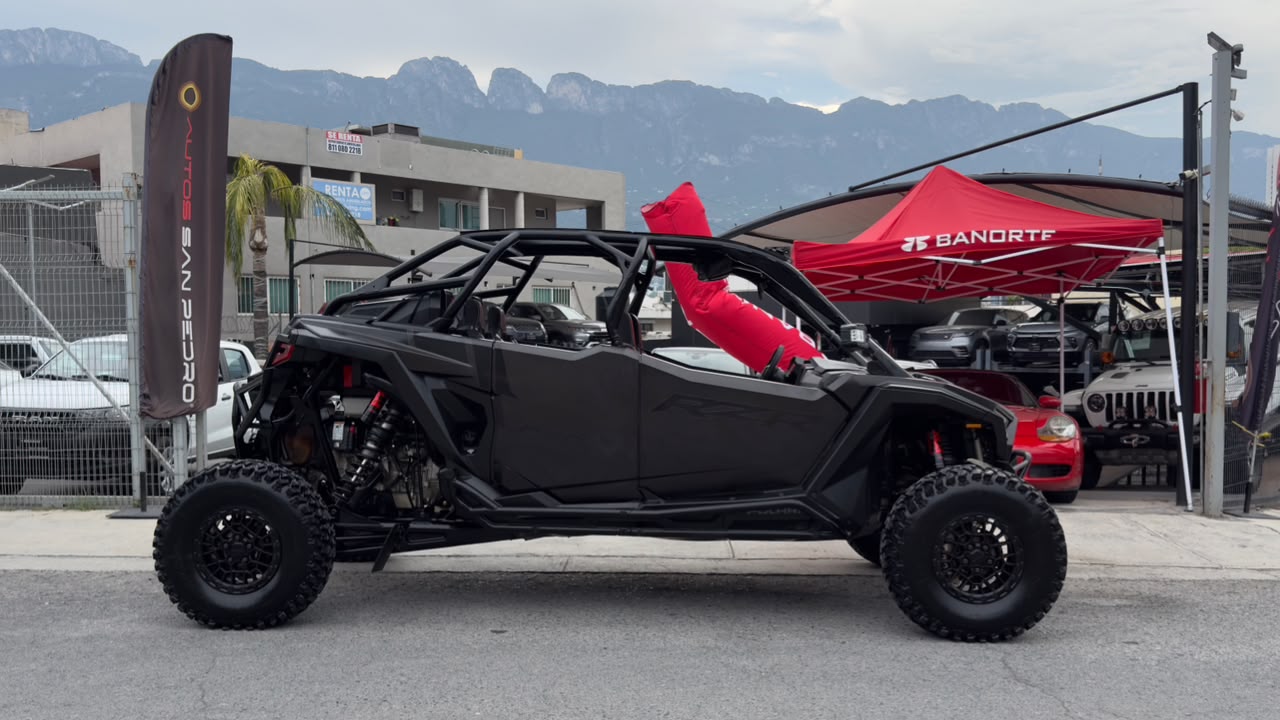 POLARIS RZR PRO R  2025