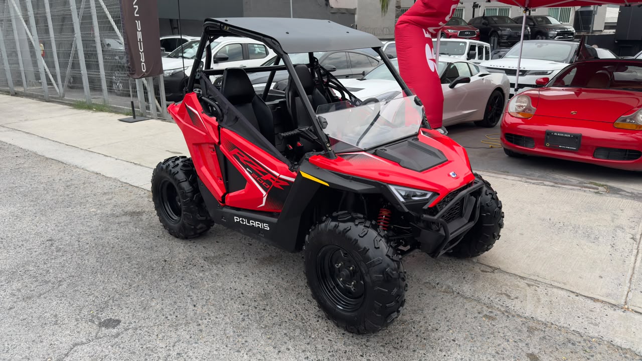 POLARIS RZR 200 EFI 2025