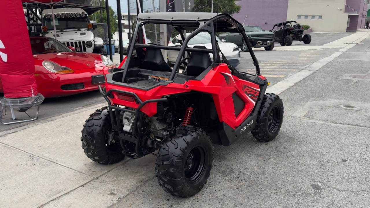 POLARIS RZR 200 EFI 2025