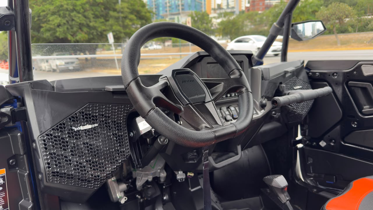 POLARIS RZR XP 1000 2025