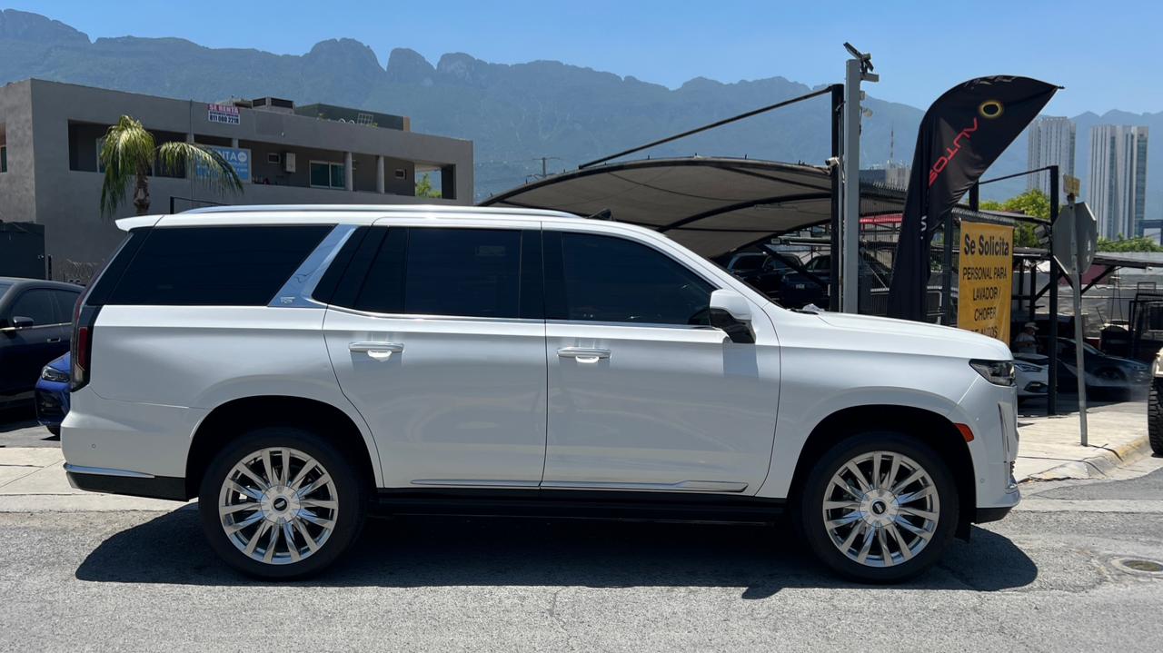 CADILLAC ESCALADE ESV 2022