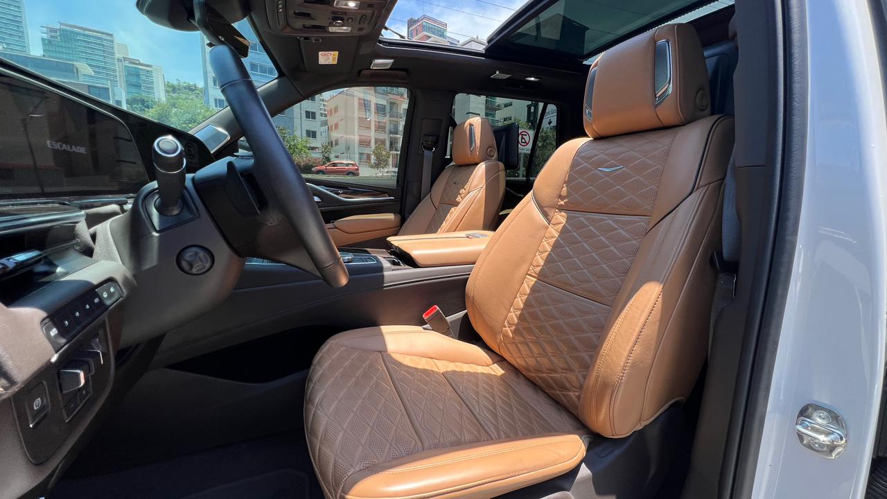 CADILLAC ESCALADE ESV 2022