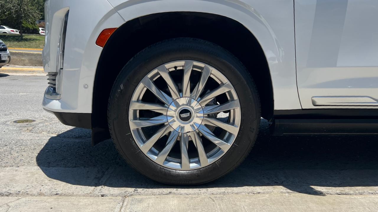 CADILLAC ESCALADE ESV 2022