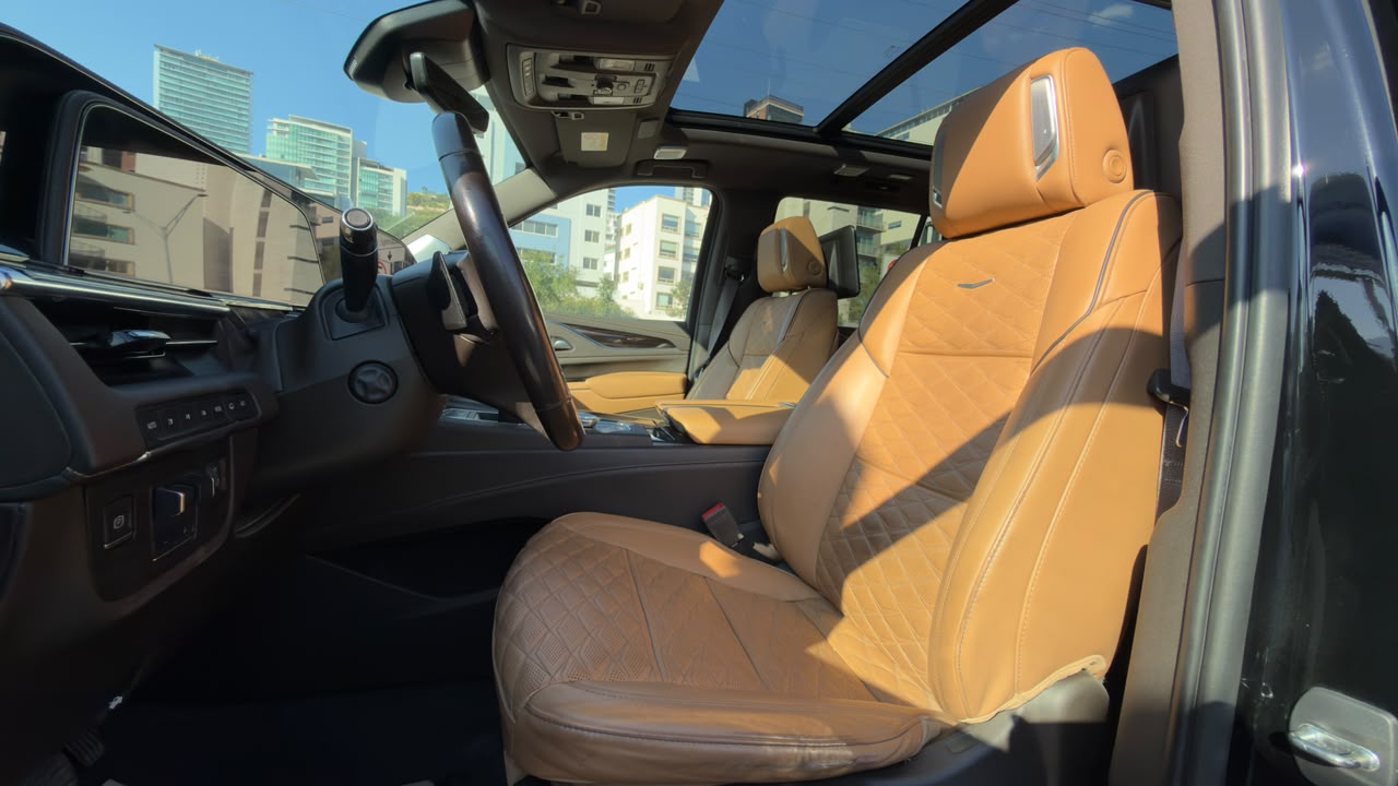 CADILLAC ESCALADE SUV 2023