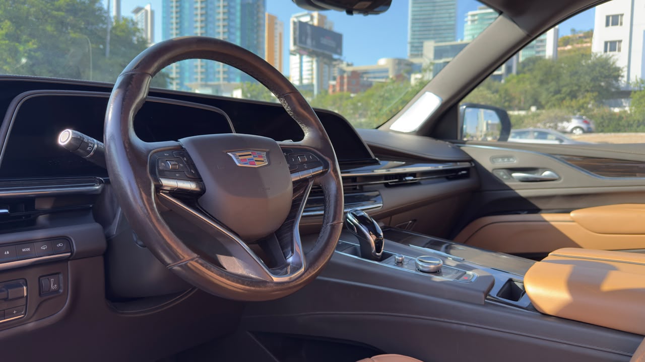 CADILLAC ESCALADE SUV 2023