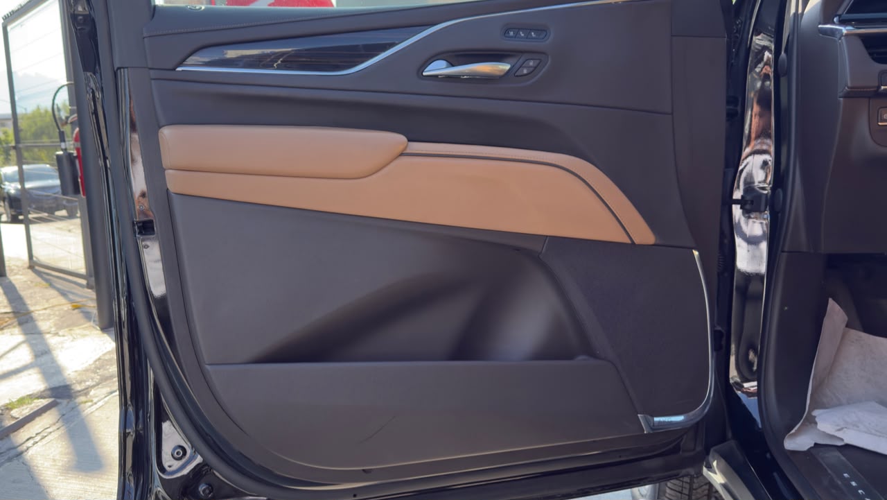CADILLAC ESCALADE SUV 2023
