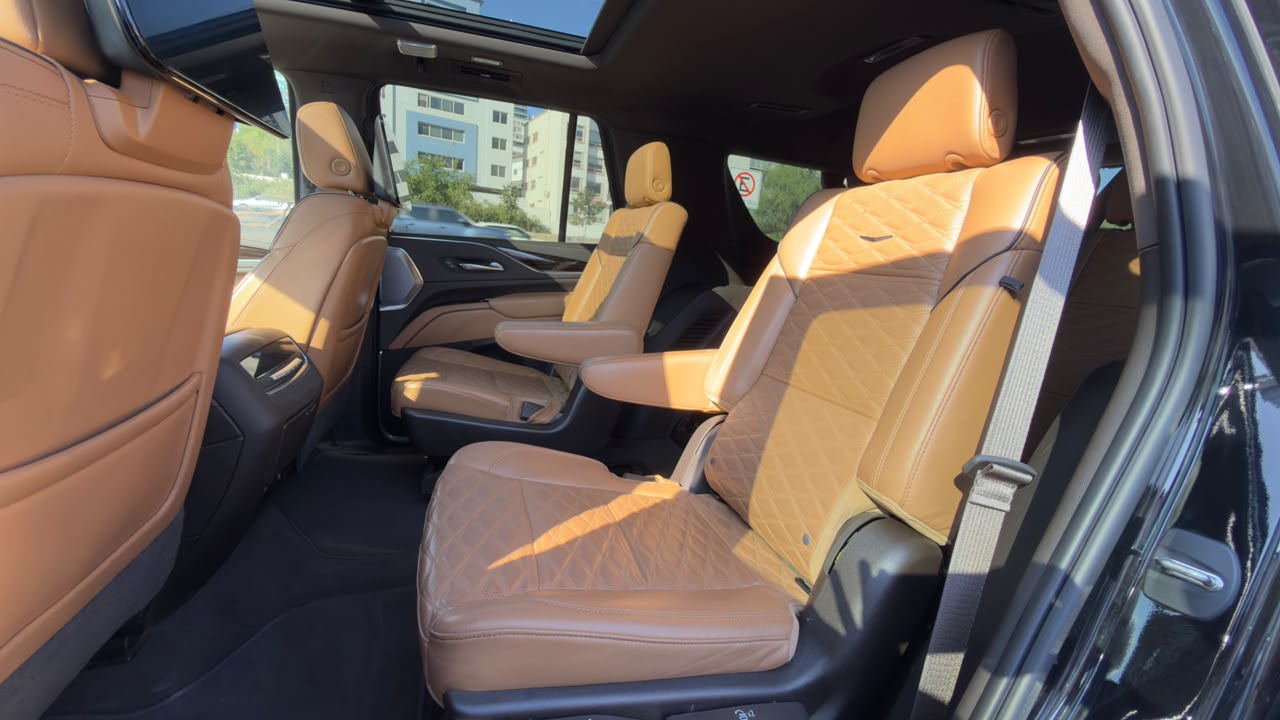 CADILLAC ESCALADE SUV 2023