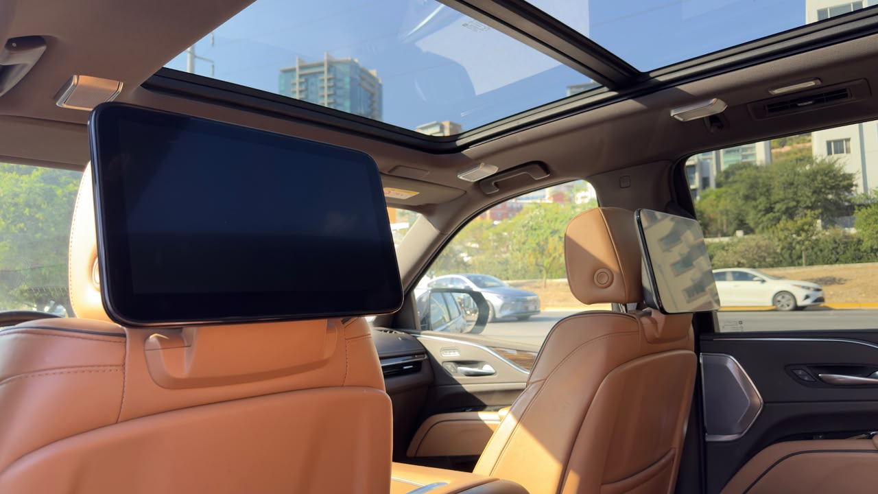 CADILLAC ESCALADE SUV 2023