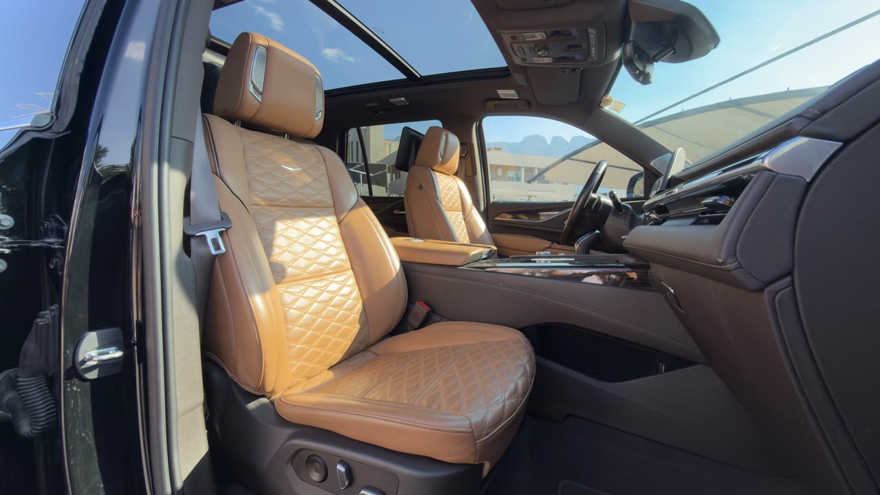 CADILLAC ESCALADE SUV 2023