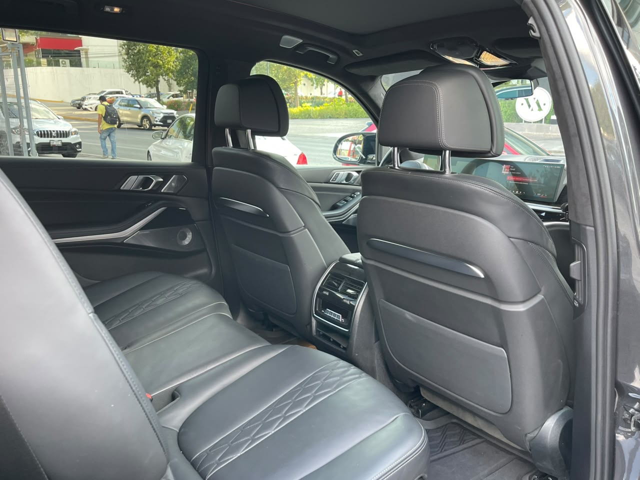 X7 M60I