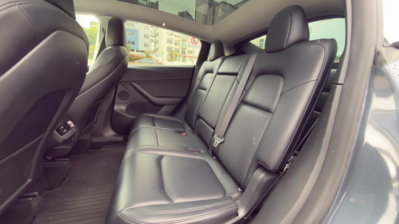 MODEL Y LONG RANGE