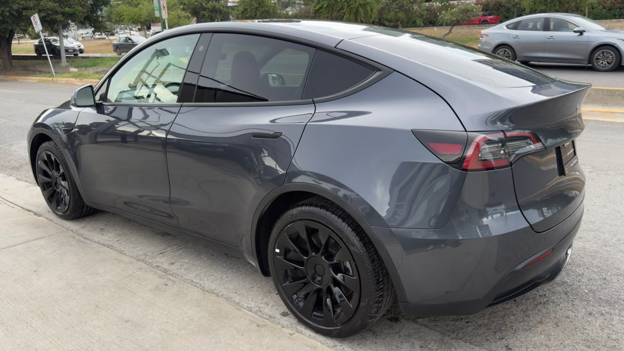 MODEL Y LONG RANGE