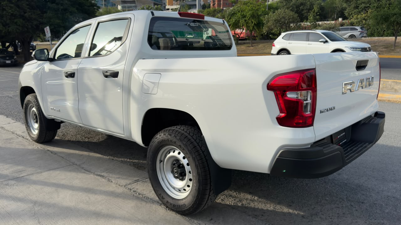 RAM 1200 TRADESMAN 2026