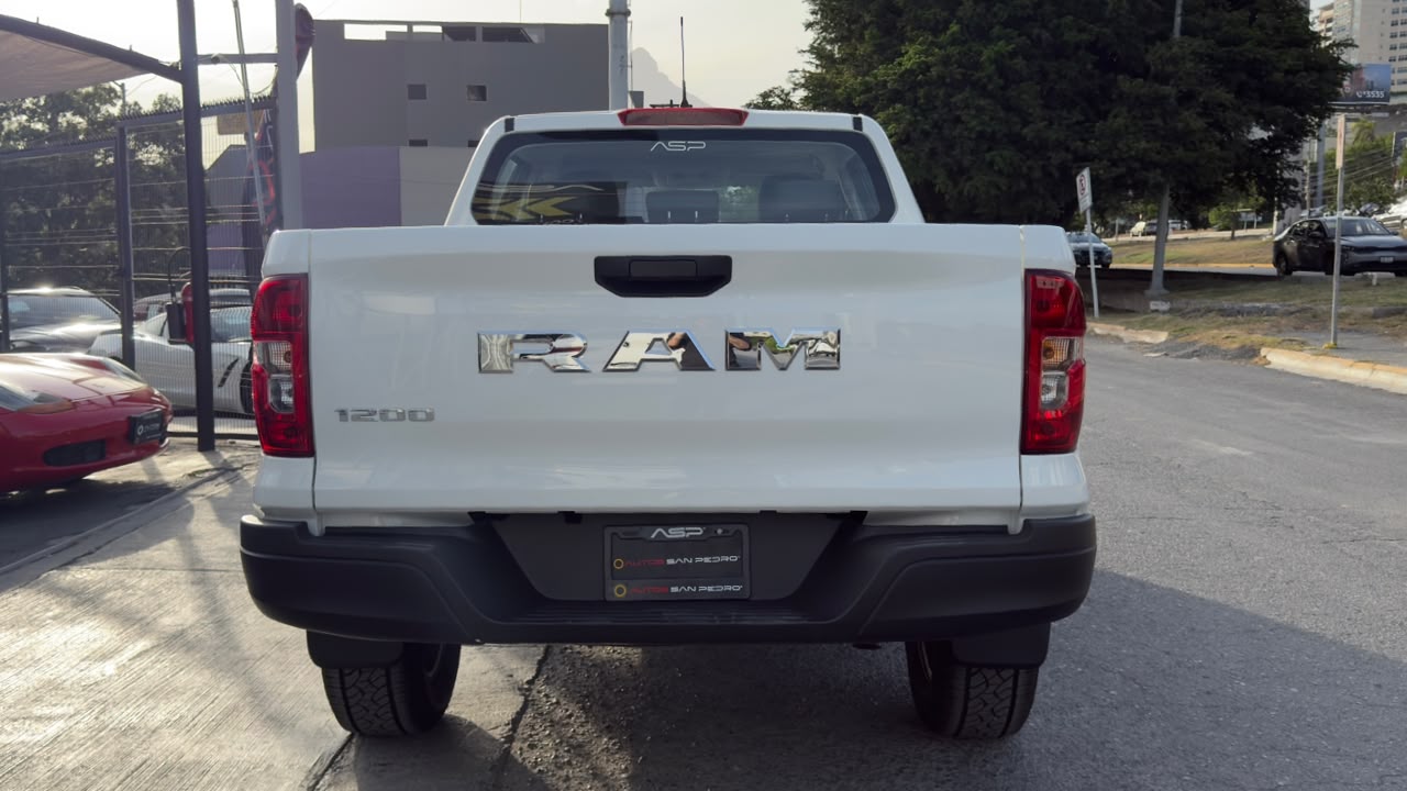 RAM 1200 TRADESMAN 2026