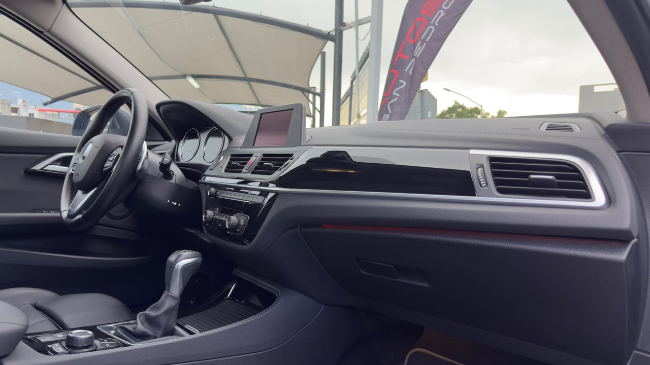 BMW 120IA SPORT LINE 2019