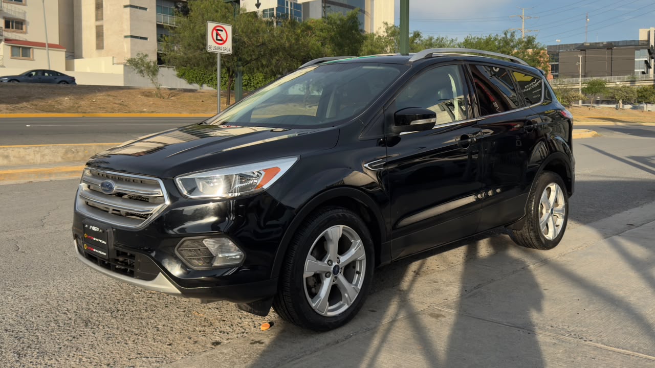 FORD ESCAPE TREND ADVANCE 2017