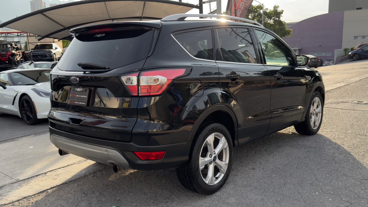 FORD ESCAPE TREND ADVANCE 2017