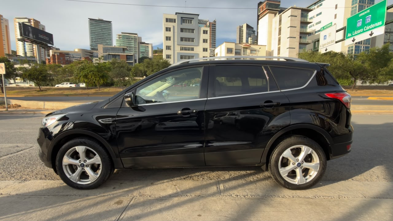 FORD ESCAPE TREND ADVANCE 2017