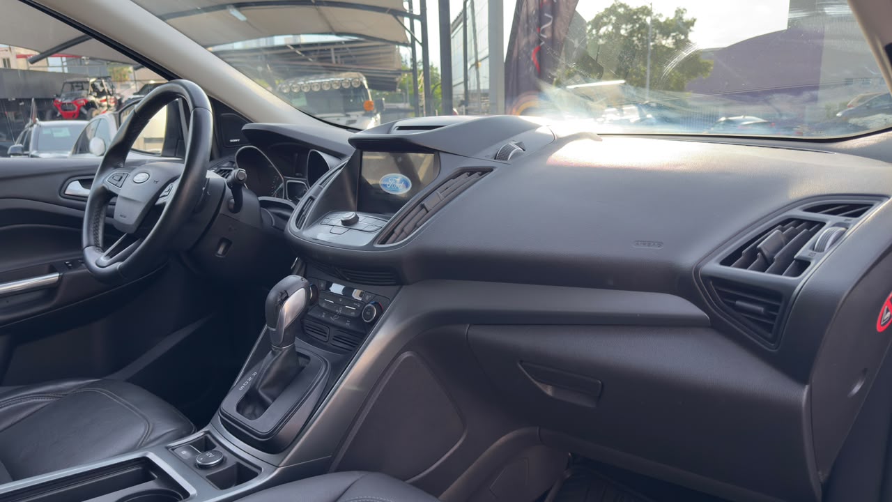 FORD ESCAPE TREND ADVANCE 2017