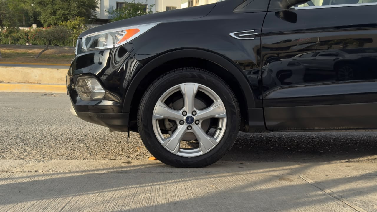 FORD ESCAPE TREND ADVANCE 2017